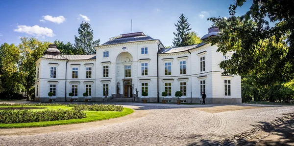 Myslewicki Palace, Lazienki Park, Varsó, Lengyelország — Stock Fotó