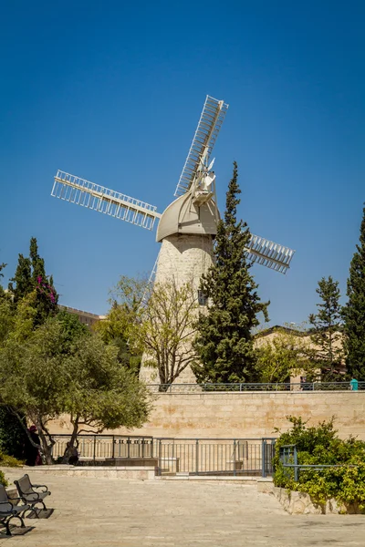 Montefiore windmill Kudüs, İsrail — Stok fotoğraf