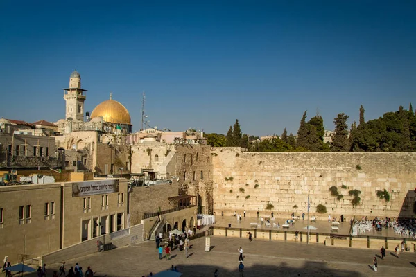 De Klaagmuur, koepel van de rots, oude stad van Jeruzalem — Stockfoto