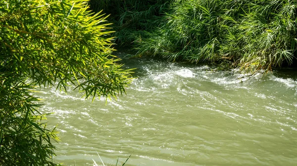 El río Jordán, Israel — Foto de Stock