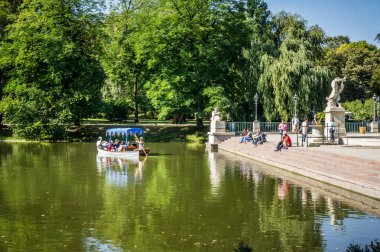 Royal banyoları Park, Varşova Łazienki kanalda