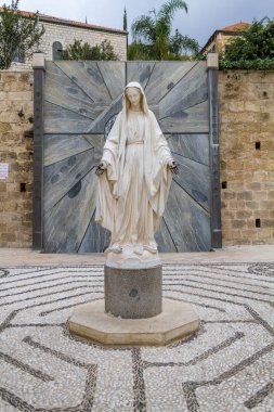 Meryem Ana, duyuru kilise Nazareth heykeli