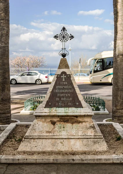 O monumento aos soldados de Napoleão, Mosteiro Stella Maris, Haifa — Fotografia de Stock