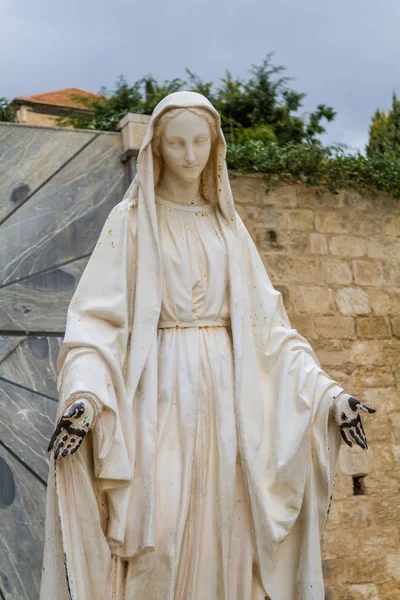 Estátua da Virgem Maria, Igreja da Anunciação em Nazaré — Fotografia de Stock