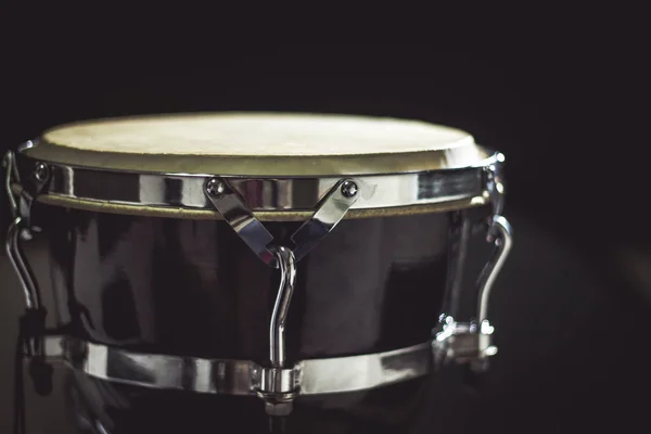 Tambor de copa, instrumento musical de percusión — Foto de Stock