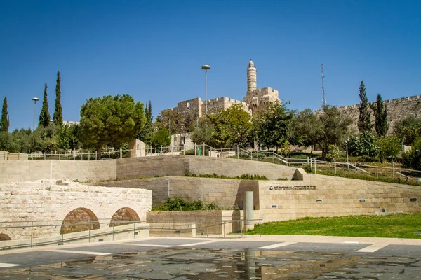 De toren van David en Jeruzalem muren Nationaalpark, Israël — Stockfoto