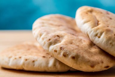 Pide, Arapça ekmek