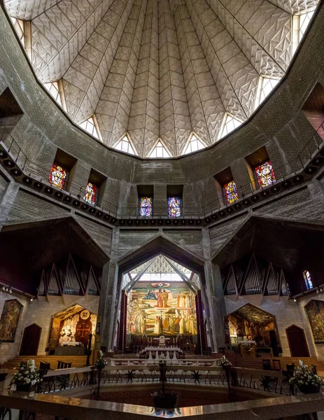 Belül az Angyali üdvözlet bazilika Nazareth, Izrael — Stock Fotó