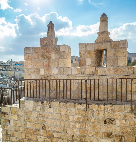 古い都市のエルサレム、イスラエル共和国のダマスカス門 — ストック写真