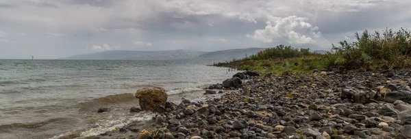 Пляж Галилейского моря, Израиль — стоковое фото