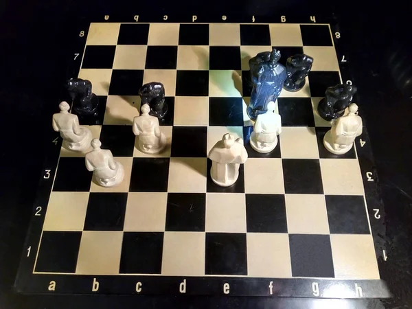 Black Menyerah Permainan Catur Kemenangan Potongan Putih — Stok Foto