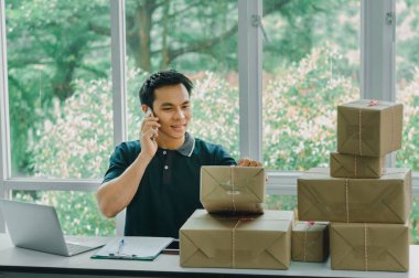 Postacı alıcıya göndermek için posta kutusunu hazırla.
