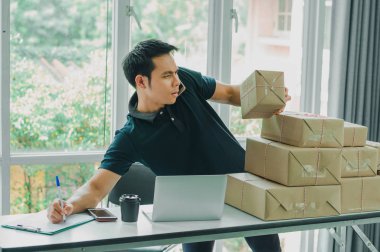 Postacı alıcıya göndermek için posta kutusunu hazırla.