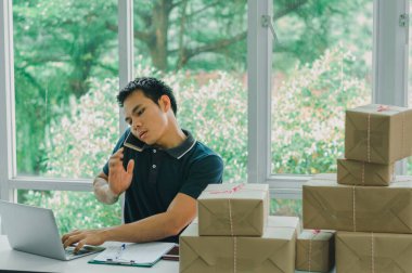 Postacı alıcıya göndermek için posta kutusunu hazırla.