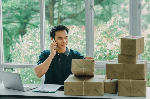 Postacı alıcıya göndermek için posta kutusunu hazırla.