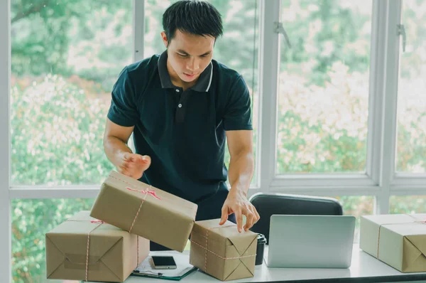 Postacı alıcıya göndermek için posta kutusunu hazırla.