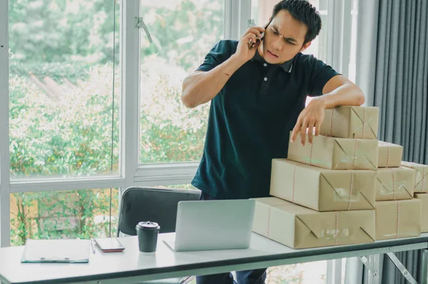 Postacı alıcıya göndermek için posta kutusunu hazırla.