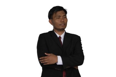 Siyah takım elbiseli bir iş adamı..