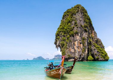 beach sand sea and island,sky