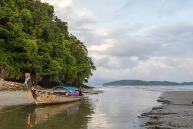 beach sand sea and island,sky