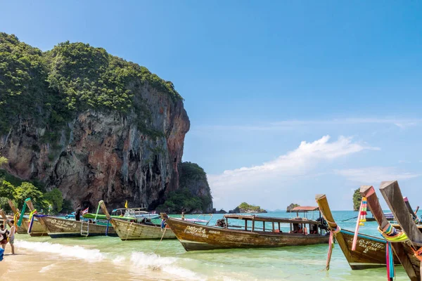 Beach sand sea and island,sky — 图库照片