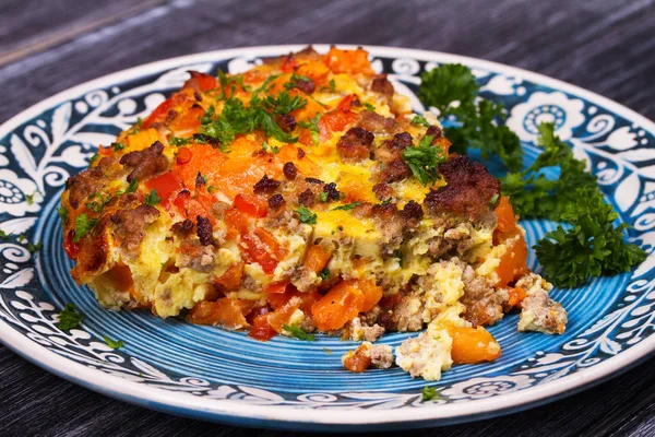 Butternut squash and sausage frittata. Pumpkin, meat, red pepper and egg casserole — Stock Photo, Image