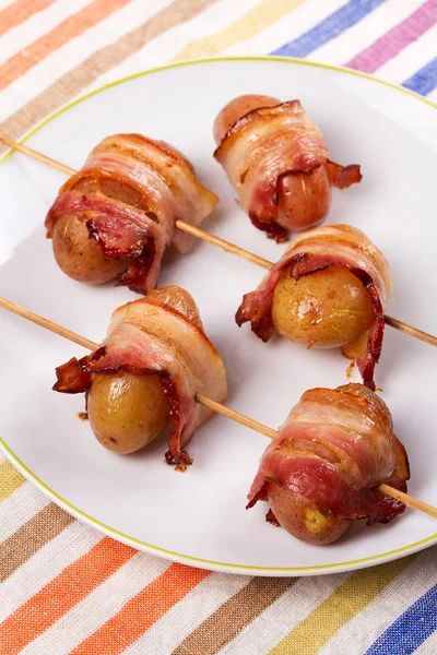 Bacon wrapped aardappel — Stockfoto