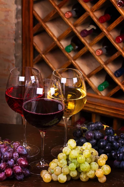 Wijn en voedsel — Stockfoto