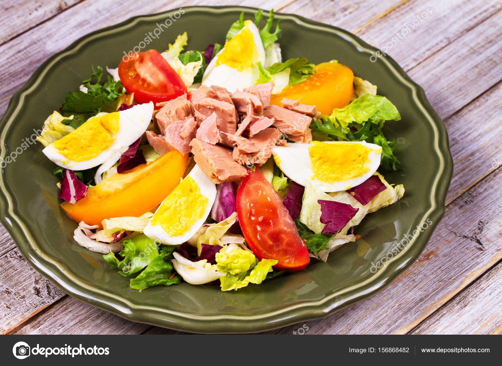 Ton Balıklı Yumurta Salatası Ton Balıklı Yumurta Salatası