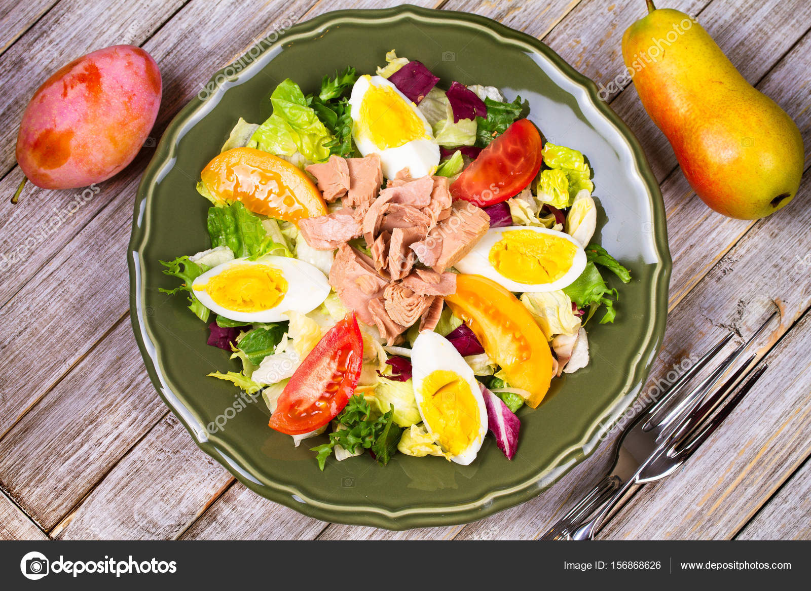 Ton Balıklı Yumurta Salatası Ton Balıklı Yumurta Salatası