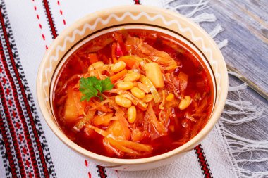 Borsht, bortsch, borshch, pancar çorbası. Çorba, Ukrayna, Rusya ve Polonya mutfağı ile ilişkili