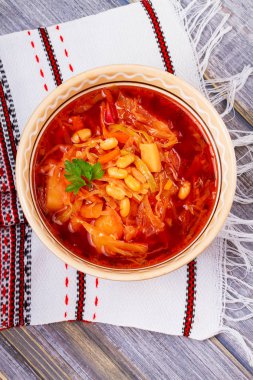 Borsht, bortsch, borshch, pancar çorbası. Çorba, Ukrayna, Rusya ve Polonya mutfağı ile ilişkili