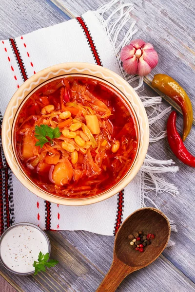 Borsht, bortsch, borshch, pancar çorbası. Çorba, Ukrayna, Rusya ve Polonya mutfağı ile ilişkili