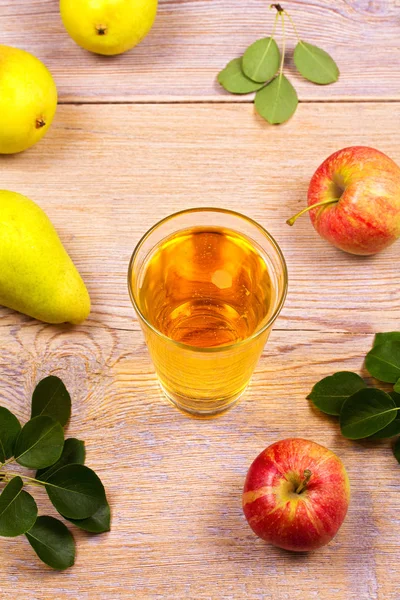 cider with apples and pears