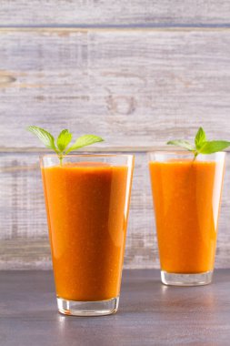 Meyve ve meyve güler yüzlü, muzlu süt