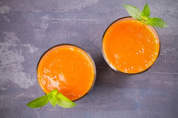 Meyve ve meyve güler yüzlü, muzlu süt