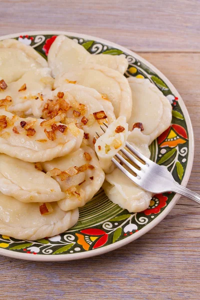 Dumplings Fylld Med Potatis Och Serveras Med Stekt Lök Varenyky — Stockfoto