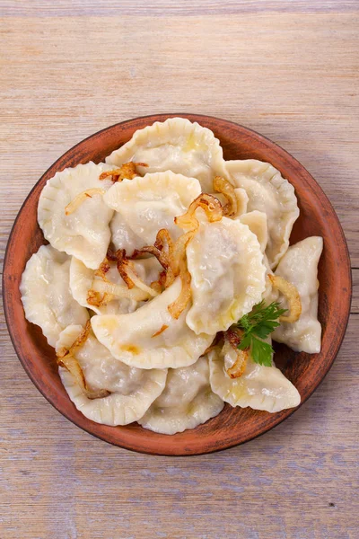 Dumplings Remplis Viande Bœuf Servis Avec Oignon Frit Varenyky Vareniki — Photo