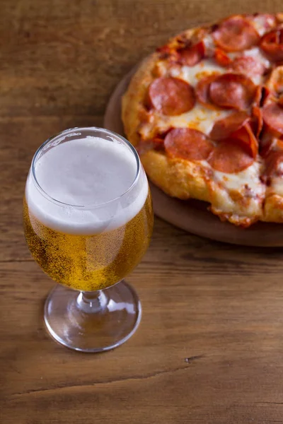 Cerveza Pizza Vaso Cerveza Ale Aperitivo Snack — Foto de Stock