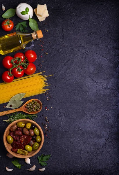 Selection Healthy Food Italian Food Background Spaghetti Cheese Olives Tomatoes — Stock Photo, Image