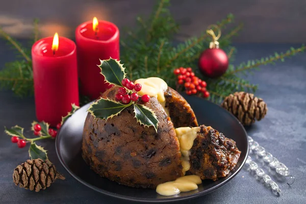 Kerst Pudding Versierd Met Takje Hulst Kerstversiering — Stockfoto