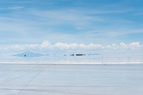 Les Voitures Restent Sur Surface Enneigée Lac Gelé Baïkal — Photo