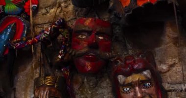 Kırmızı Bıyıklı Diablo Geleneksel Orta Amerika Maskesi