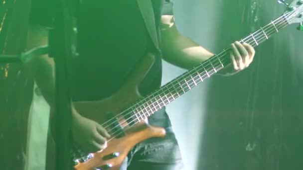 Guitarist Plays Bass Guitar Smoke Dancing Beat Music — Stock Video