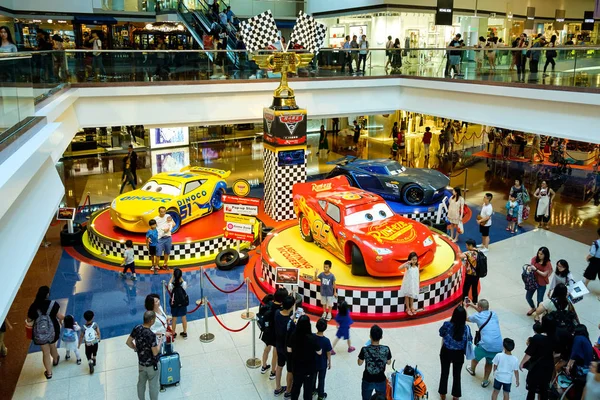 Disney Pixar filmi arabalar 3 yarış Mania. Emporium Hong Kong olay görüntüler.