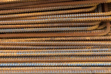 Paslı çelik takviye çubukları