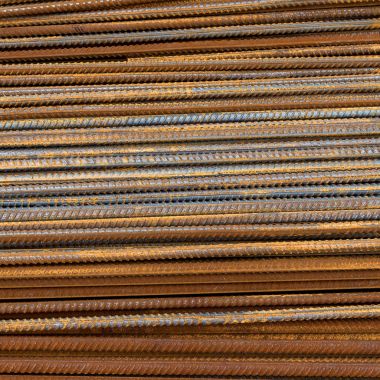 Paslı çelik takviye çubukları