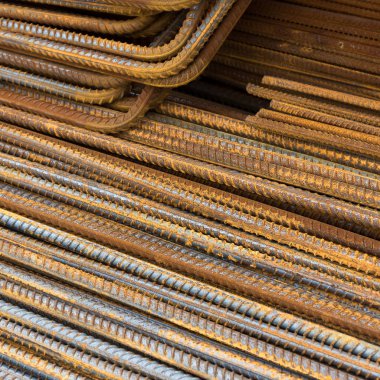 Paslı çelik takviye çubukları