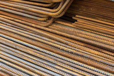 Paslı çelik takviye çubukları