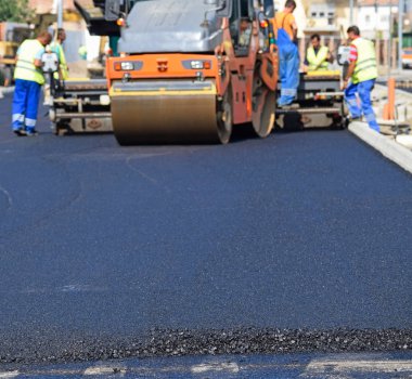 Buhar Silindirler yol yapımı